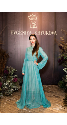 Анна Тихомирова на показе Evgeniya Kryukova Осень 2018 Couture